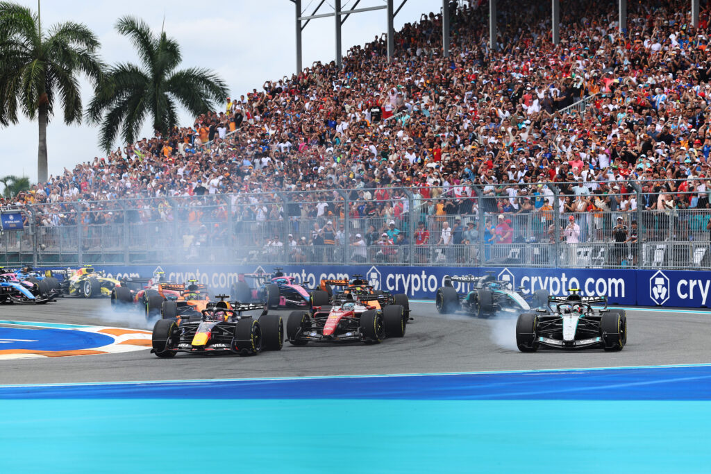 f1-penalita-verstappen-miami-gp-max-red-bull