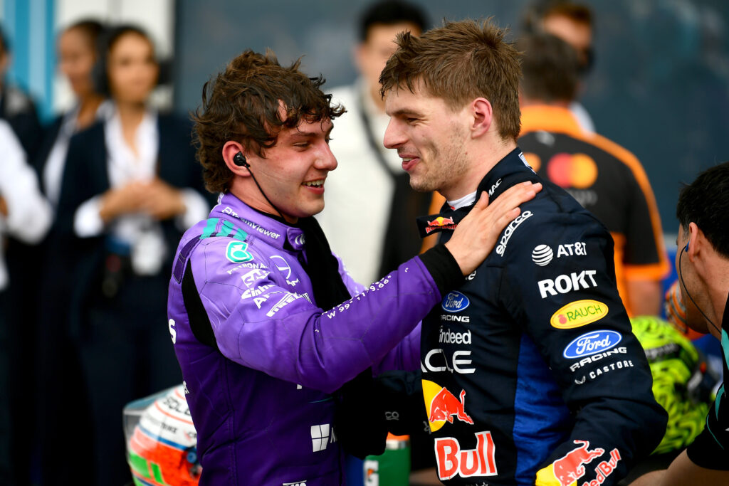 penalita-verstappen-f1-gp-miami-uscita-box