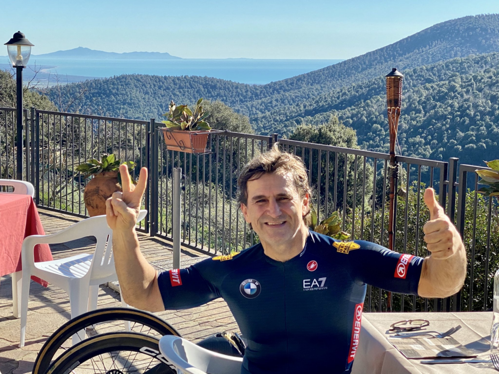Le 10 frasi di Alex Zanardi: il mondo piange un uomo d'oro