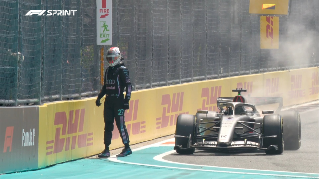 ULTIM'ORA - Problemi per Nico Hulkenberg: vettura ferma, Sprint a rischio!