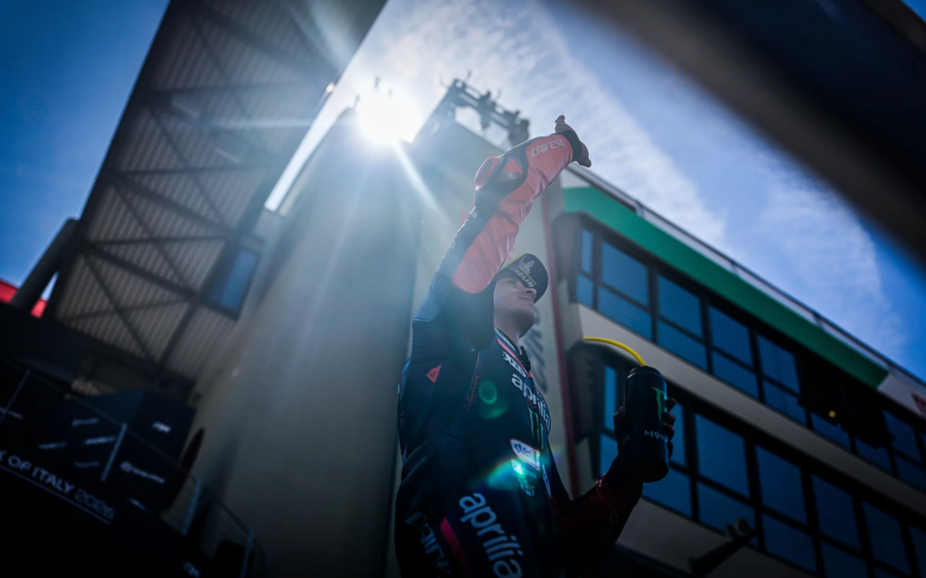 MotoGP Sprint at Mugello: FERNÁNDEZ WINS, APRILIA 1–2! 