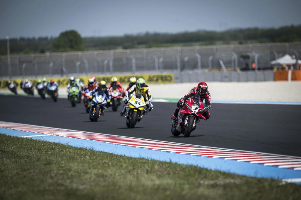 LIVE - Gara 2 WorldSBK in Ungheria: ecco la cronaca in diretta